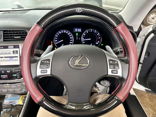 TOYOTA LEXUS IS350C 2010
