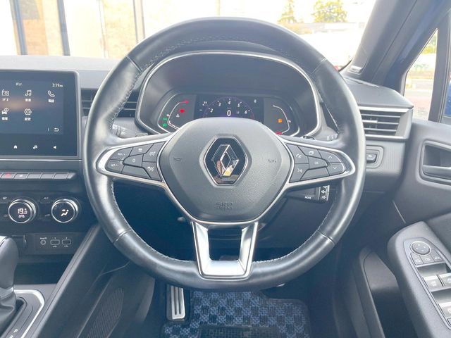 RENAULT RENAULT LUTECIA 2021