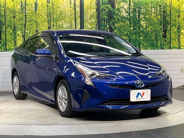 TOYOTA PRIUS 2016