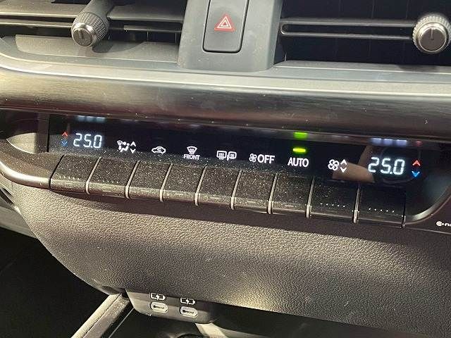 TOYOTA LEXUS UX250h 2022