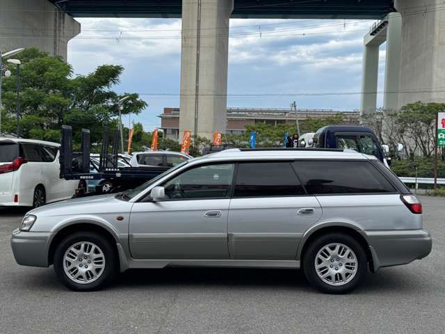 SUBARU LEGACY LANCASTER 2002