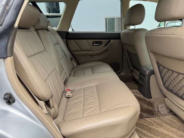 SUBARU LEGACY LANCASTER 2002