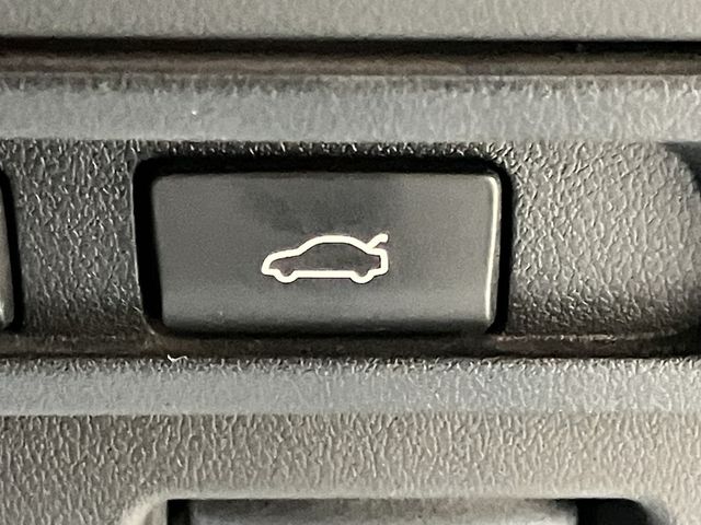 TOYOTA LEXUS LS500h 2017