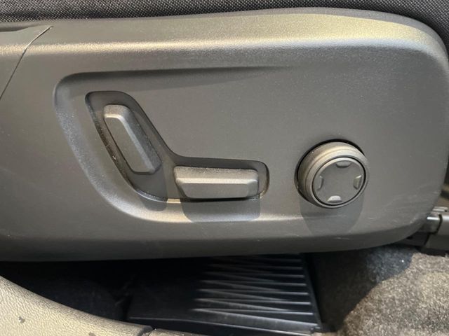 VOLVO VOLVO XC40 2022