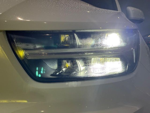 VOLVO VOLVO XC40 2022