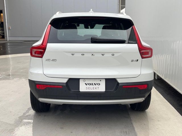 VOLVO VOLVO XC40 2022