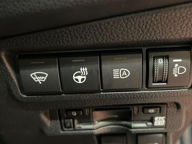 TOYOTA COROLLA CROSS HYBRID 2025