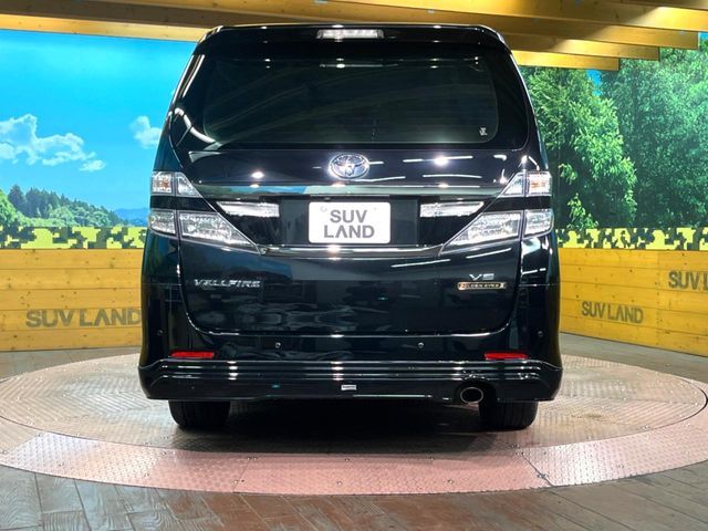 TOYOTA VELLFIRE 2013