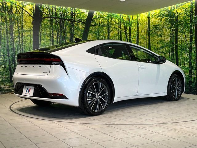TOYOTA PRIUS 2023