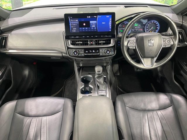 TOYOTA CROWN sedan hybrid 4WD 2021