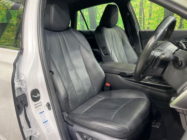 TOYOTA CROWN sedan hybrid 4WD 2021