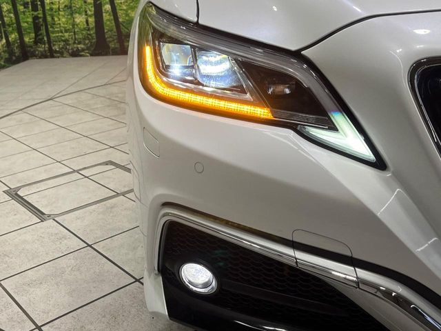 TOYOTA CROWN sedan hybrid 4WD 2021