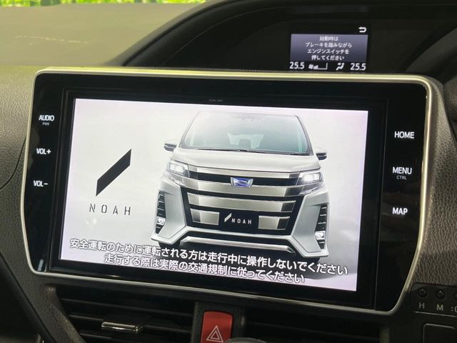 TOYOTA NOAH 2018