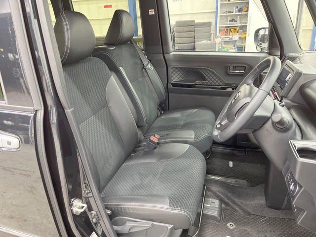 DAIHATSU TANTO CUSTOM 4WD 2021