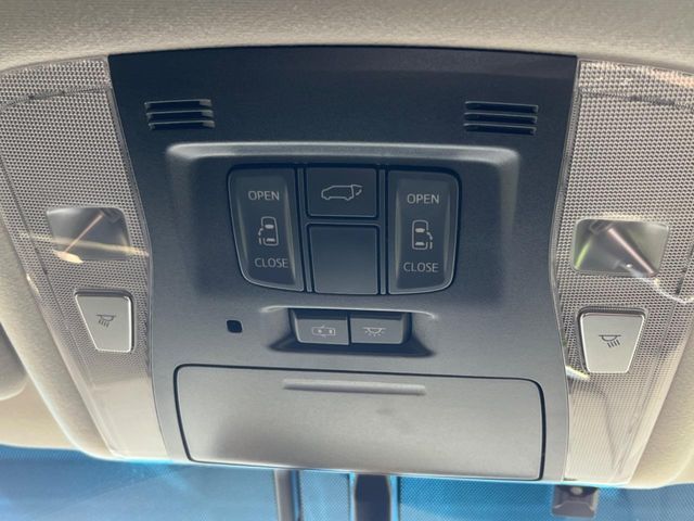 TOYOTA VELLFIRE 2016