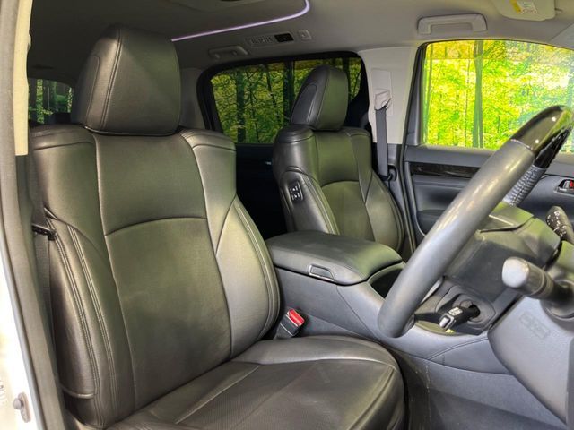 TOYOTA VELLFIRE 2016