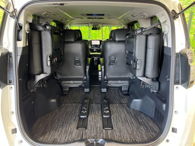 TOYOTA VELLFIRE 2016