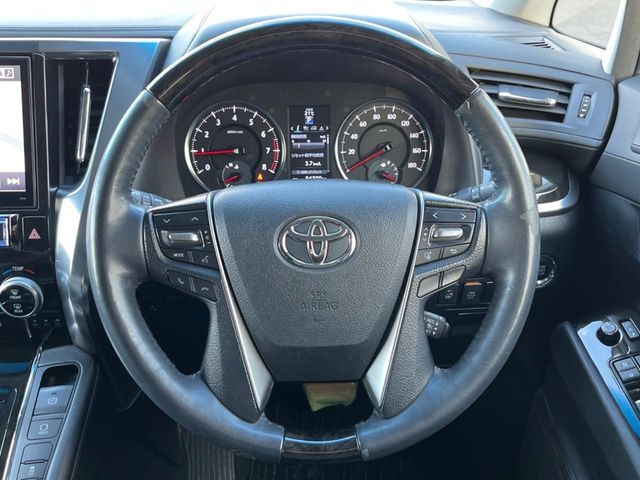 TOYOTA VELLFIRE 2016
