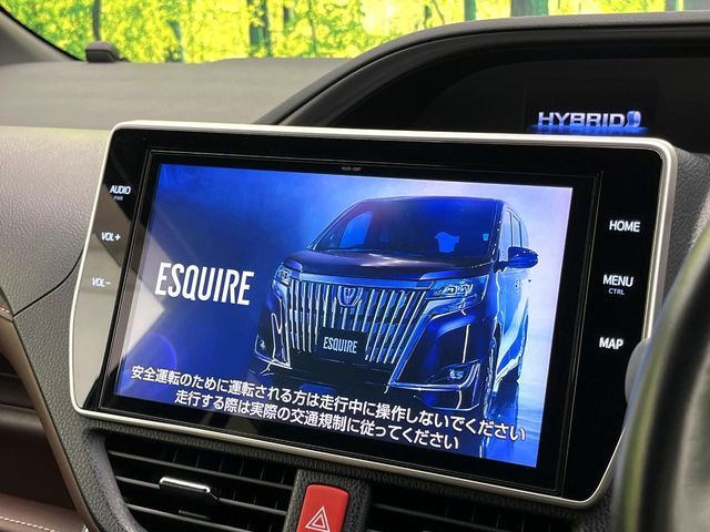 TOYOTA ESQUIRE HYBRID 2018