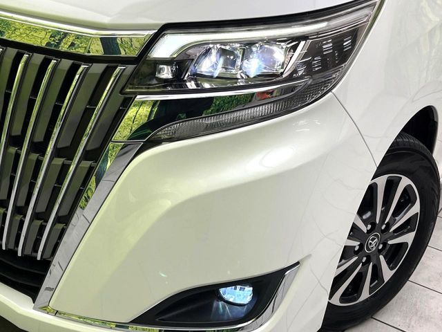 TOYOTA ESQUIRE HYBRID 2018