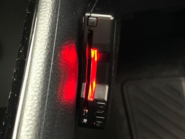 TOYOTA YARIS HYBRID 2023