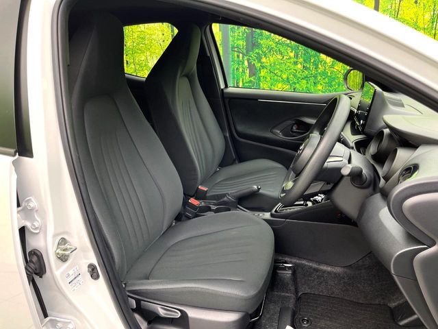 TOYOTA YARIS HYBRID 2023