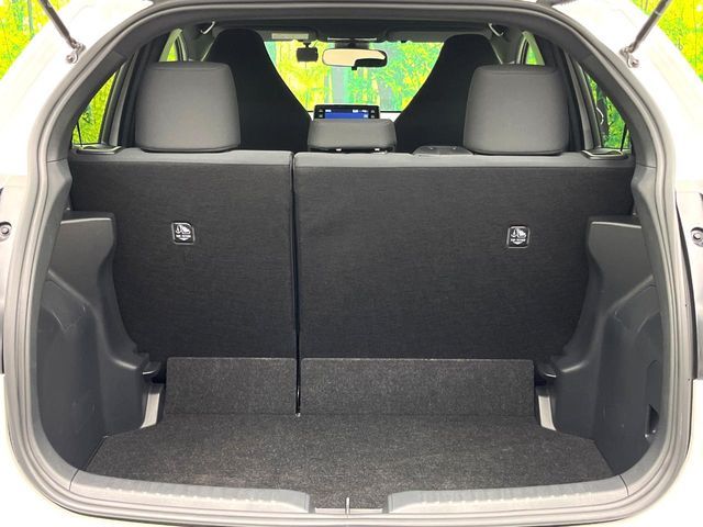 TOYOTA YARIS HYBRID 2023