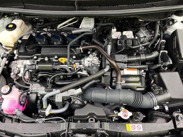 TOYOTA YARIS HYBRID 2023