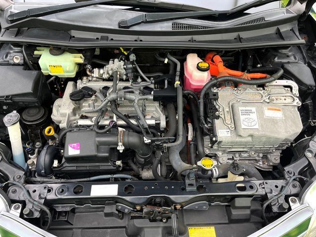 TOYOTA COROLLA FIELDER HYBRID 2013