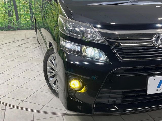 TOYOTA VELLFIRE 2012