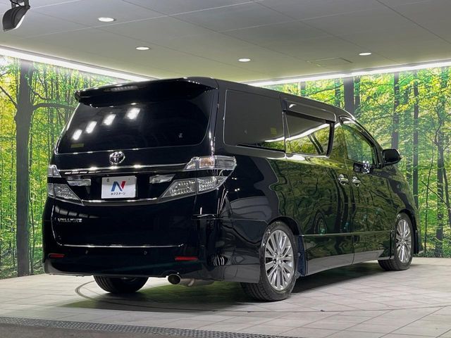 TOYOTA VELLFIRE 2012