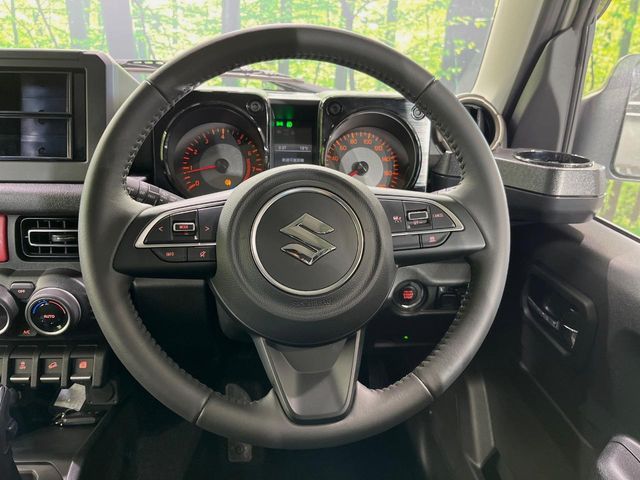 SUZUKI JIMNY NOMADE 2025