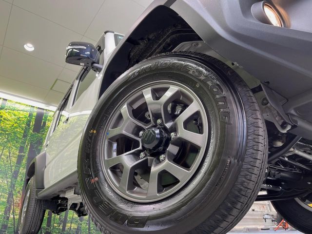 SUZUKI JIMNY NOMADE 2025