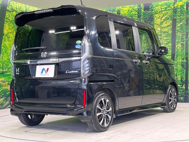 HONDA N BOX CUSTOM 2018