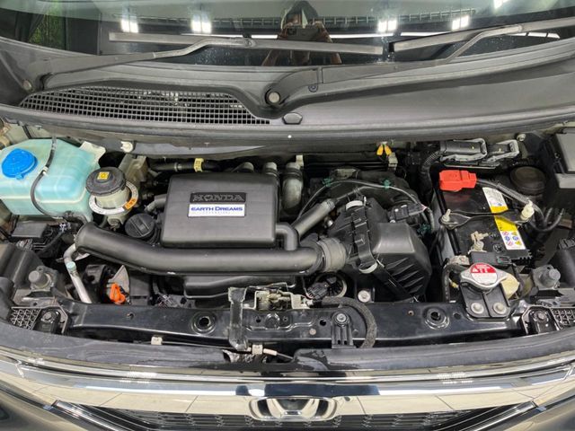 HONDA N BOX CUSTOM 2018