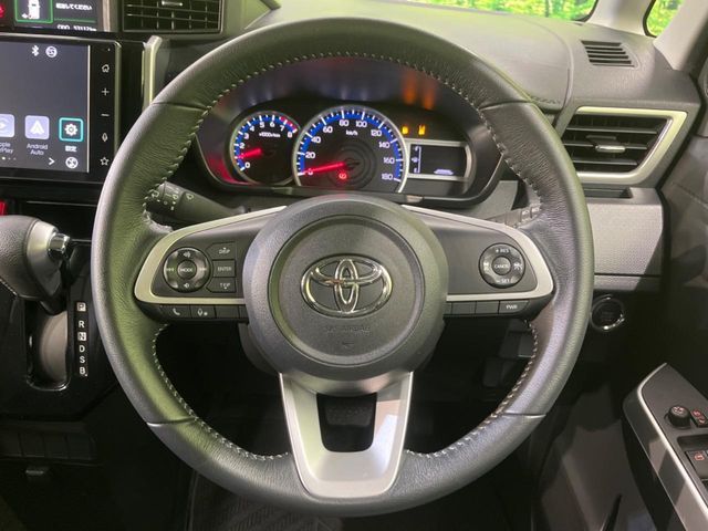 TOYOTA ROOMY 2021