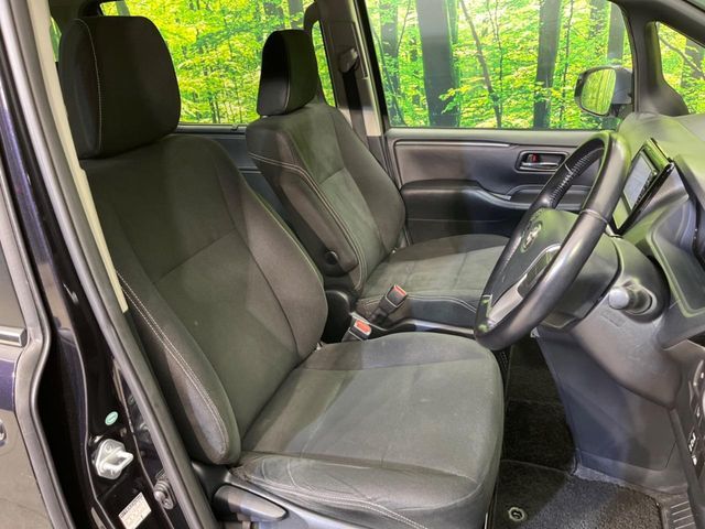 TOYOTA ESQUIRE HYBRID 2015