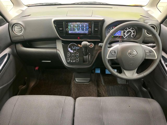 NISSAN DAYZ ROOX 2019