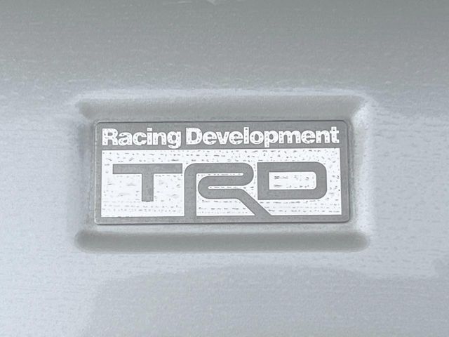 TOYOTA HARRIER 2WD 2018