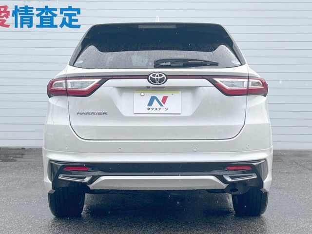 TOYOTA HARRIER 2WD 2018