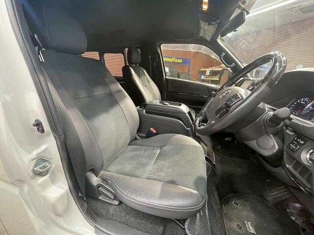 TOYOTA HIACE van 2WD 2022