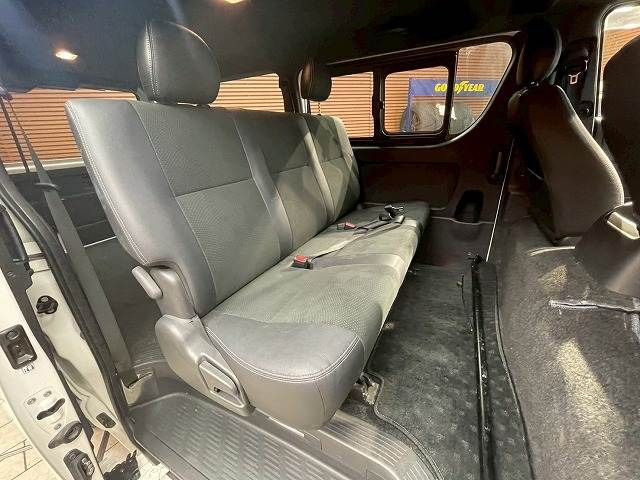 TOYOTA HIACE van 2WD 2022