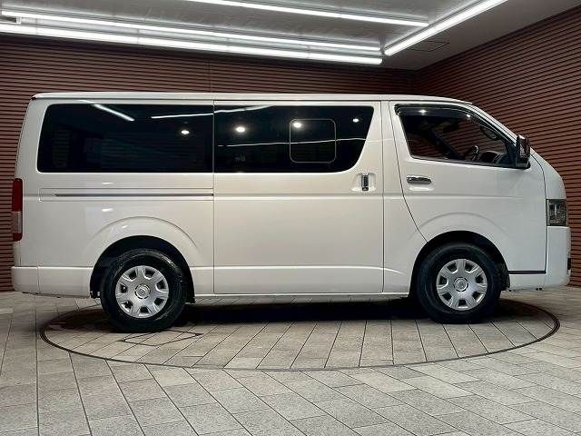 TOYOTA HIACE van 2WD 2022