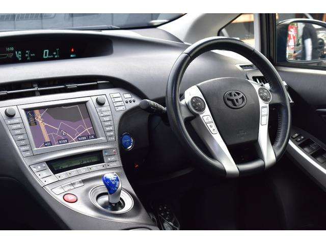 TOYOTA PRIUS 2012