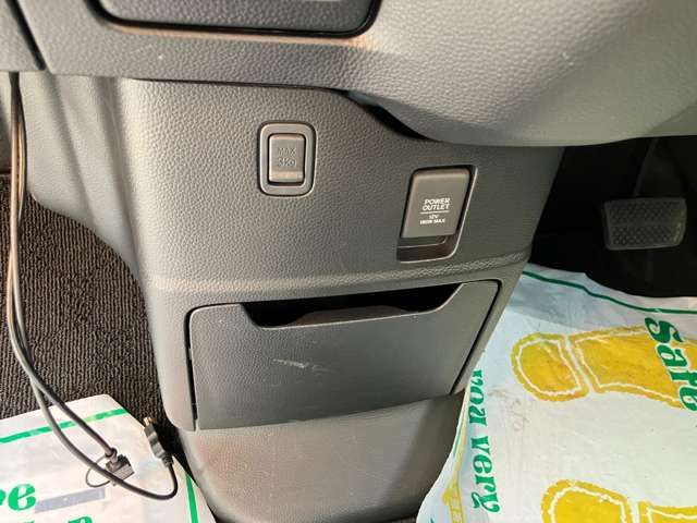 HONDA N BOX CUSTOM 2022