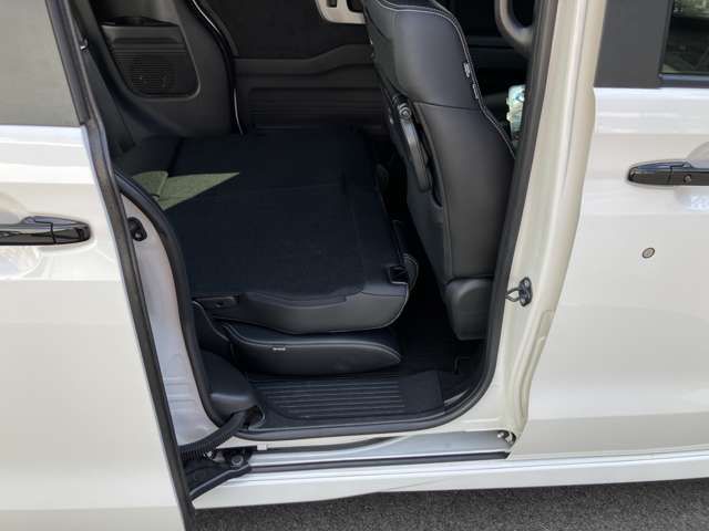 HONDA N BOX CUSTOM 2022