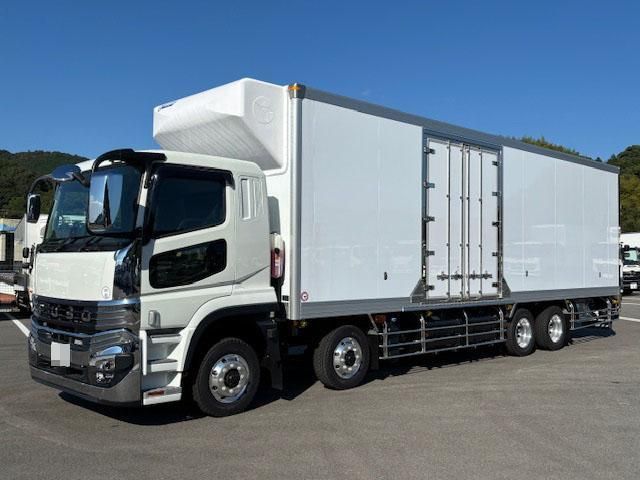 MITSUBISHI FUSOU SUPER GREAT 2025