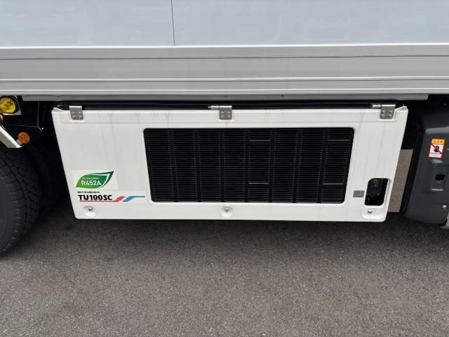 MITSUBISHI FUSOU SUPER GREAT 2025