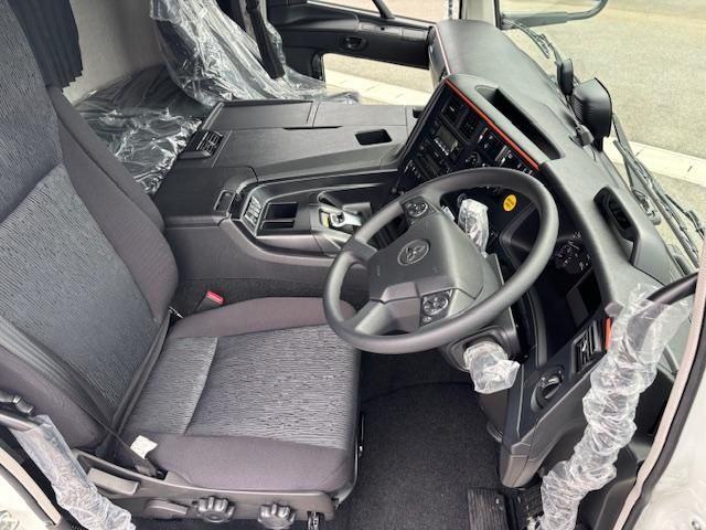 MITSUBISHI FUSOU SUPER GREAT 2025