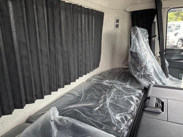 MITSUBISHI FUSOU SUPER GREAT 2025